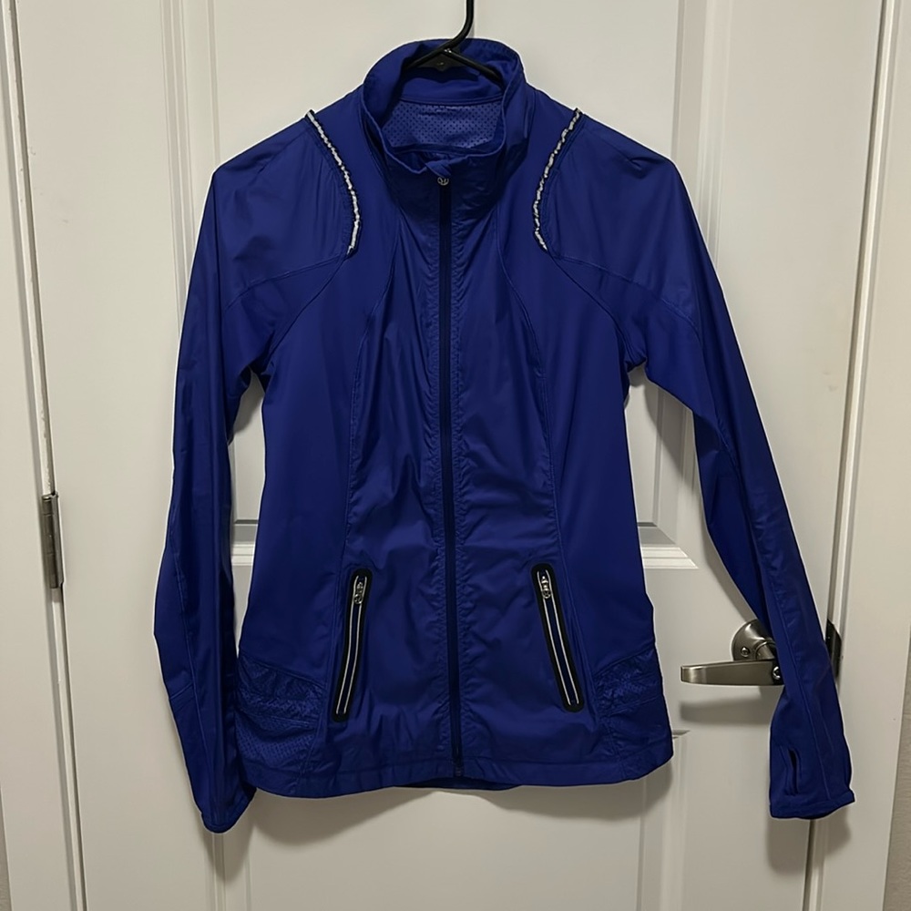 Lululemon Windbreaker/lightweight running jacket